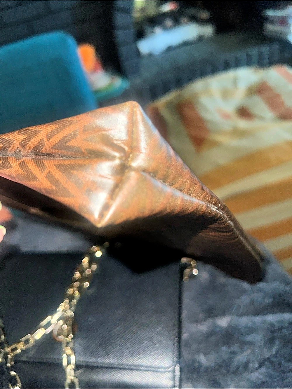 Mario Valentino Geometric Brown Clutch - Picture 6 of 11